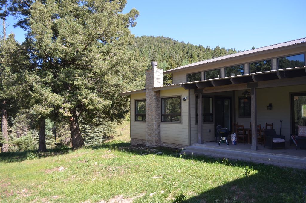 25 Mamaw St, Cloudcroft, NM 88317 -  $1,100,000 home for sale, house images, photos and pics gallery