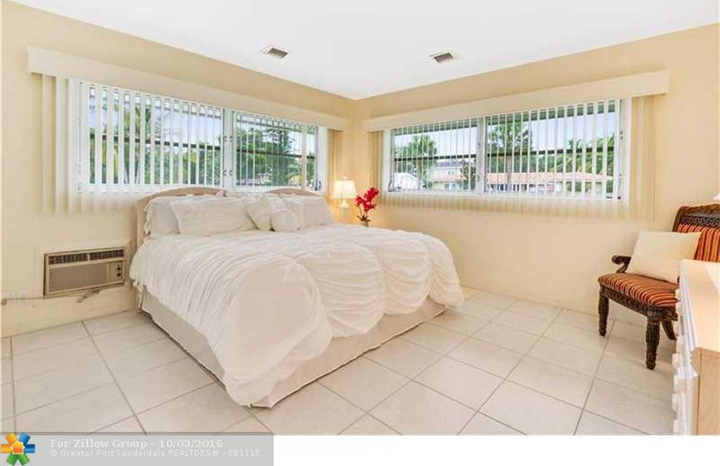 2657 NE 26th St, Fort Lauderdale, FL 33305 -  $999,900 home for sale, house images, photos and pics gallery