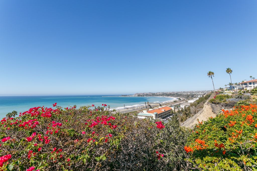 35446 Seaview Drive, Dana Point, CA 92624 -  $999,000 home for sale, house images, photos and pics gallery