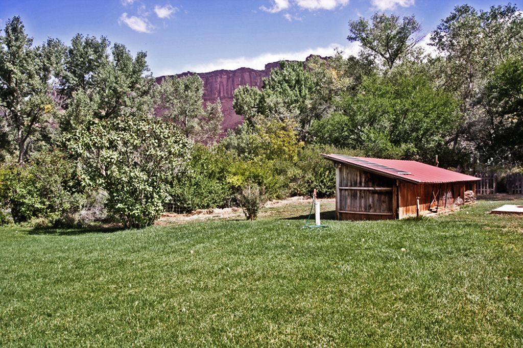 393 N Castle Creek Ln, Castle Valley, UT 84532 -  $945,000 home for sale, house images, photos and pics gallery
