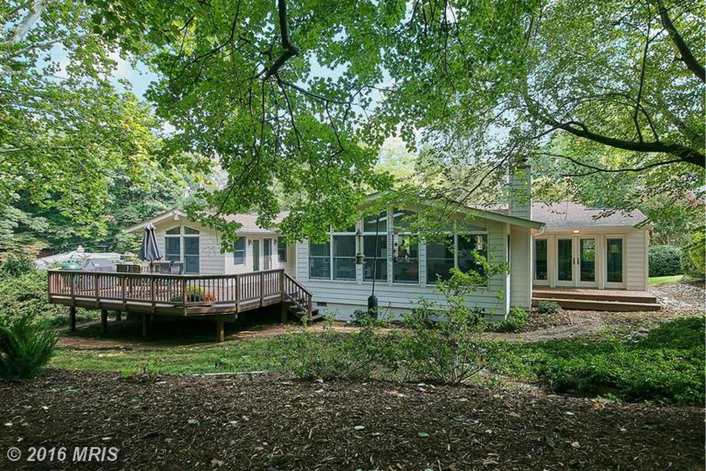 4136 N Richmond St, Arlington, VA 22207 -  $1,149,000 home for sale, house images, photos and pics gallery