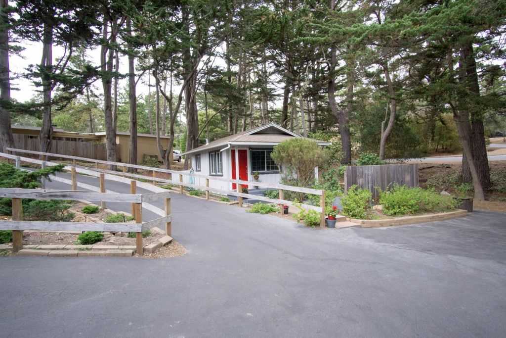 4173 Sunridge Rd, Pebble Beach, CA 93953 -  $1,150,000 home for sale, house images, photos and pics gallery