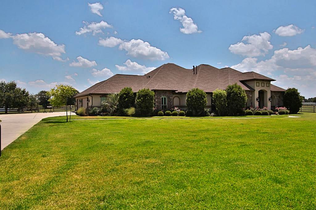 443 Meadow Lake Dr, Magnolia, TX 77355 -  $969,900 home for sale, house images, photos and pics gallery
