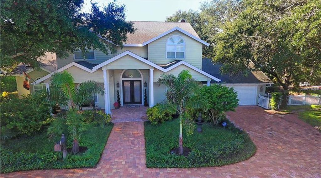 5107 Riverview Blvd, Bradenton, FL 34209 -  $940,000 home for sale, house images, photos and pics gallery