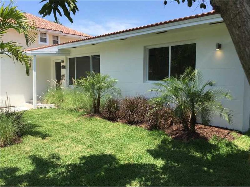 535 S Shore Dr, Miami Beach, FL 33141 -  $945,000 home for sale, house images, photos and pics gallery