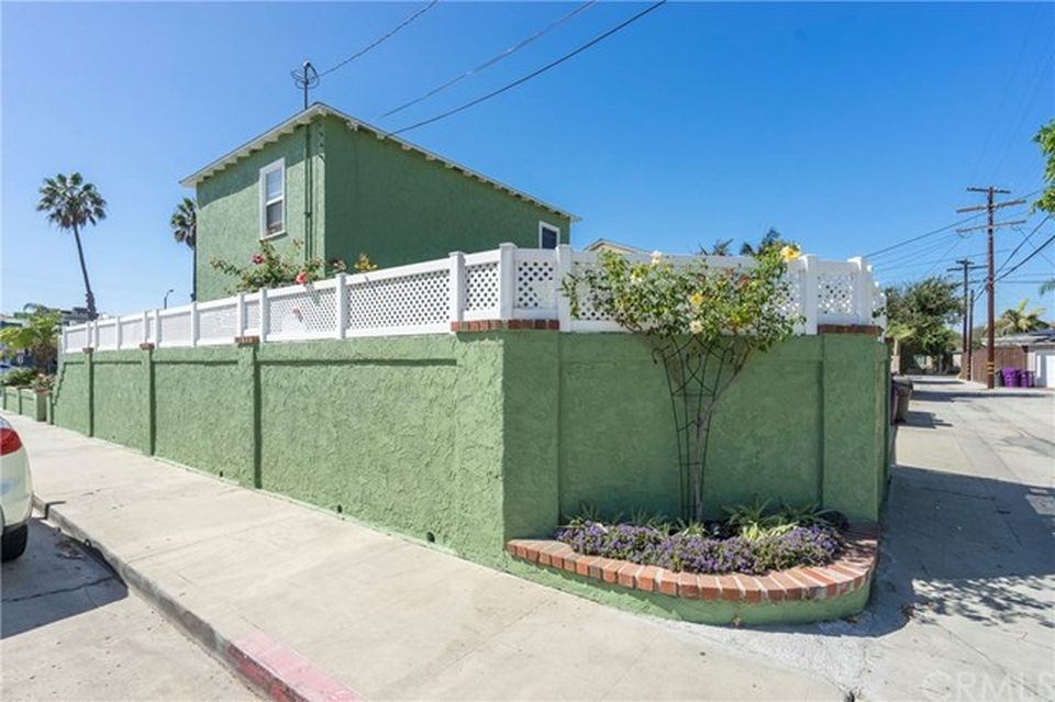 5735 E 2nd St, Long Beach, CA 90803 -  $1,060,000 home for sale, house images, photos and pics gallery