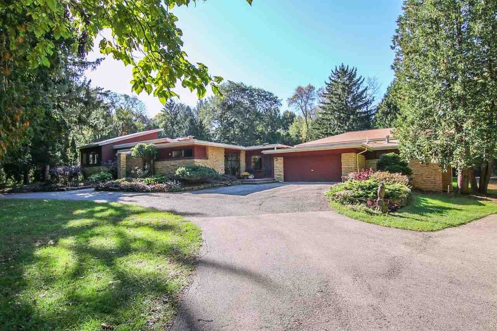 6117 S Highlands Ave, Madison, WI 53705 -  $950,000 home for sale, house images, photos and pics gallery