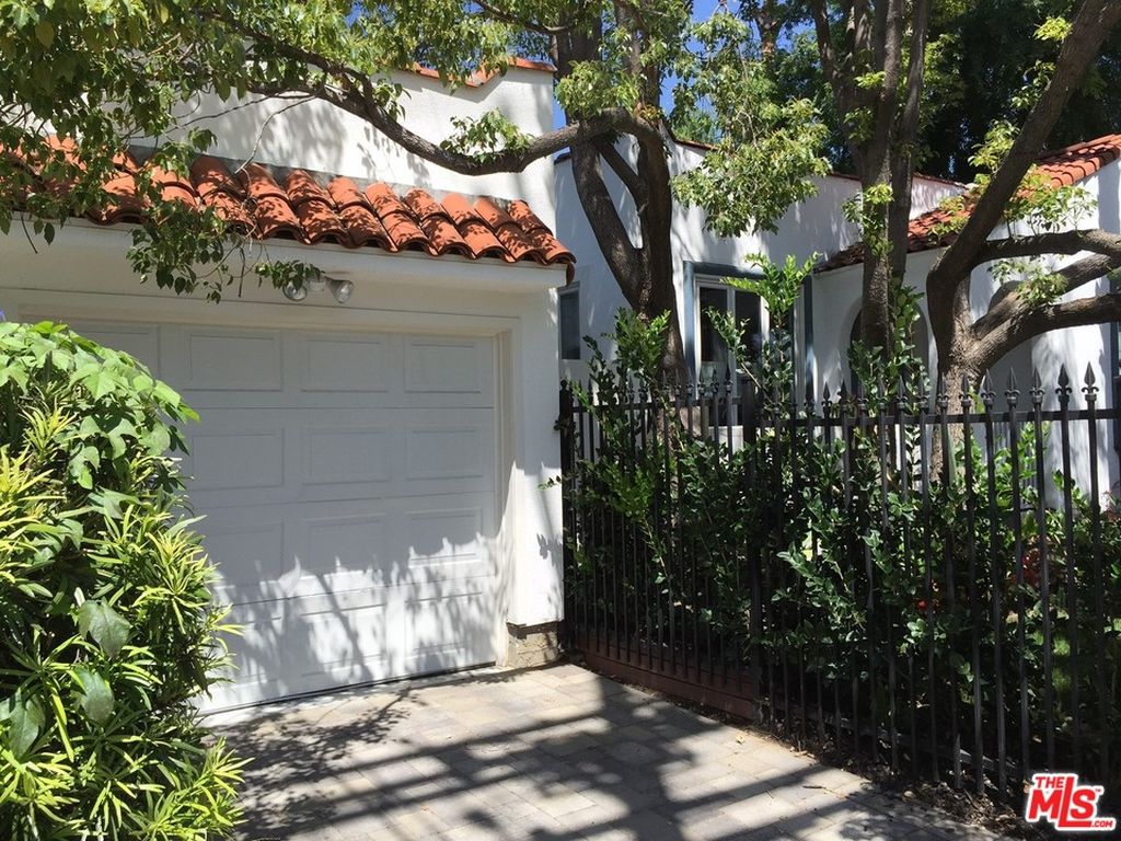 8109 Waring Ave, Los Angeles, CA 90046 -  $989,000 home for sale, house images, photos and pics gallery