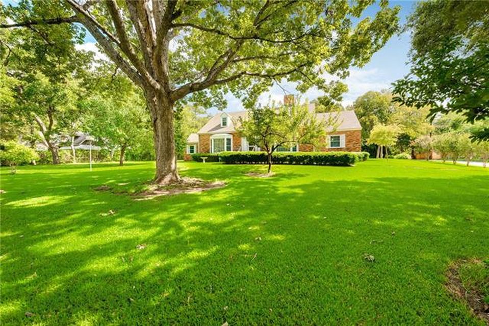 8410 Garland Rd, Dallas, TX 75218 -  $899,900 home for sale, house images, photos and pics gallery