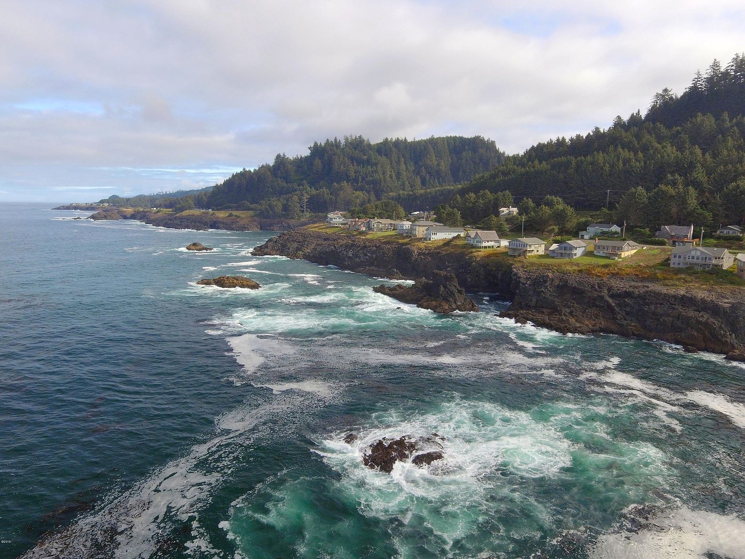 3545 Rocky Creek Ave, Depoe Bay, OR 97341 -  $1,200,000 home for sale, house images, photos and pics gallery