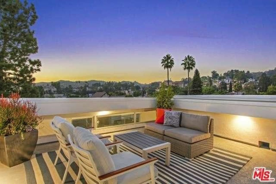 N 1926 1/2 Carmen Ave, Los Angeles, CA 90068 -  $1,075,000 home for sale, house images, photos and pics gallery