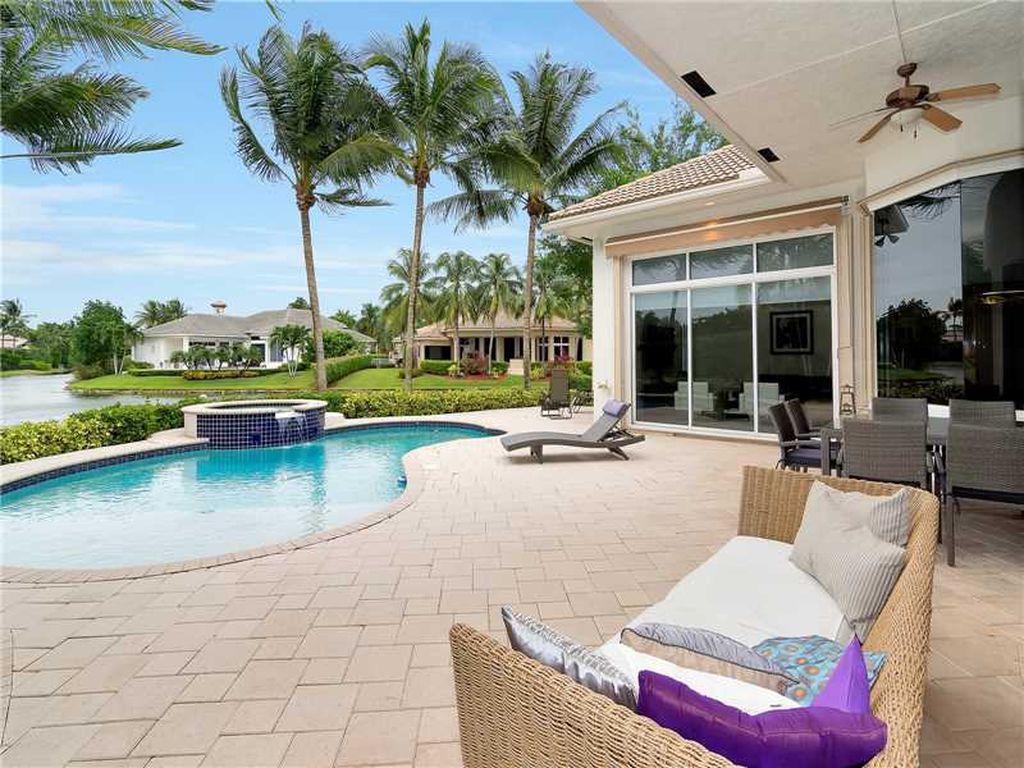 10889 Blue Palm St, Plantation, FL 33324 -  $1,045,000 home for sale, house images, photos and pics gallery