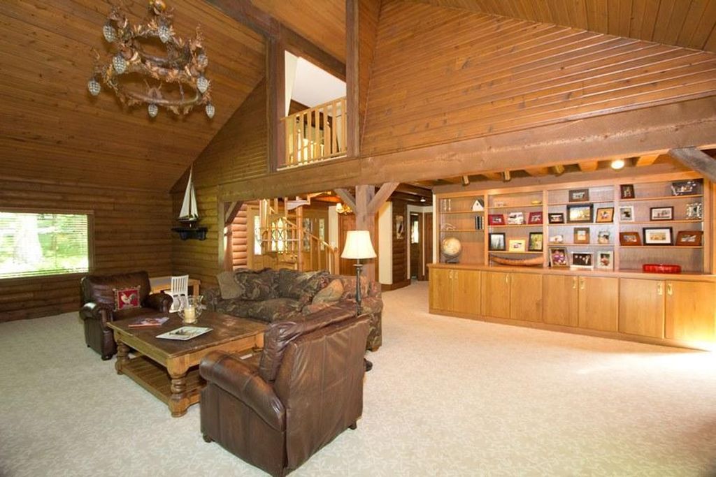 1210 S Lakeshore Dr, Fontana, WI 53125 -  $1,085,000 home for sale, house images, photos and pics gallery