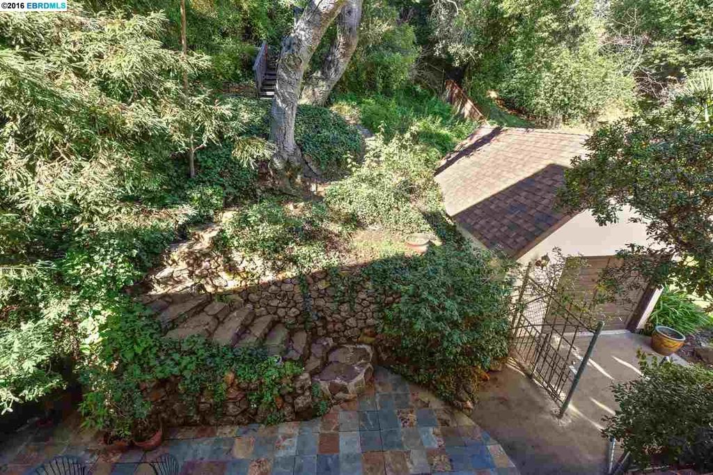 1544 Trestle Glen Rd, Oakland, CA 94610 -  $1,079,000 home for sale, house images, photos and pics gallery