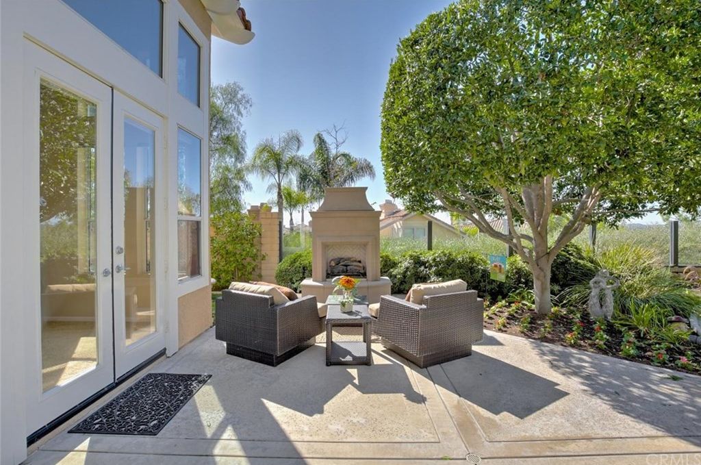 25790 Pacific Crest Dr, Mission Viejo, CA 92692 -  $1,075,000 home for sale, house images, photos and pics gallery
