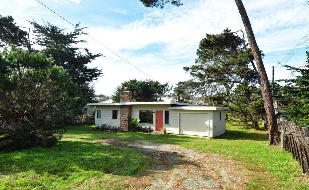 342 Asilomar Blvd, Pacific Grove, CA 93950 -  $1,049,000 home for sale, house images, photos and pics gallery