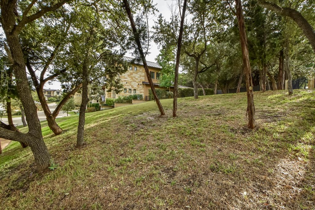 3807 Toro Canyon Rd UNIT 10, Austin, TX 78746 -  $1,075,000 home for sale, house images, photos and pics gallery