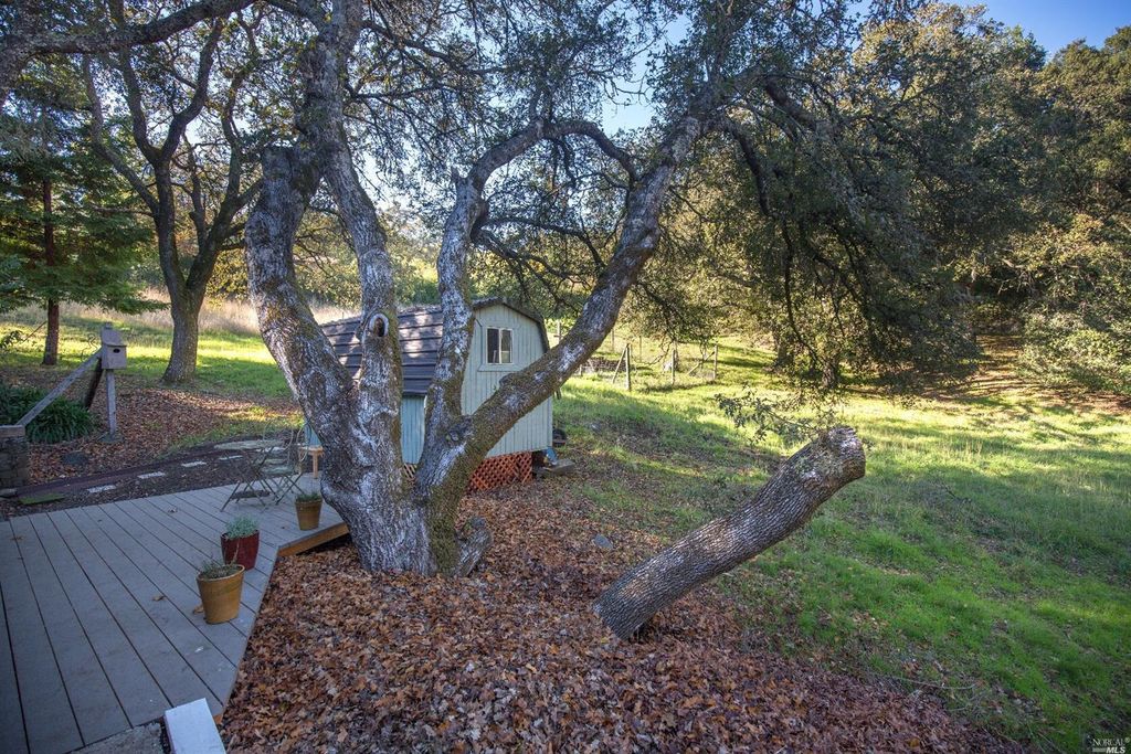 4764 Wildwood Ln, Sonoma, CA 95476 -  $1,125,000 home for sale, house images, photos and pics gallery