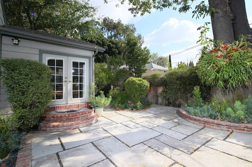 4936 W Melrose Hl, Los Angeles, CA 90029 -  $1,150,000 home for sale, house images, photos and pics gallery