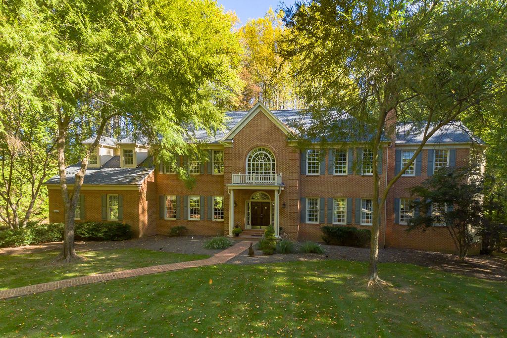 6601 Rutledge Dr, Fairfax Station, VA 22039 -  $1,100,000 home for sale, house images, photos and pics gallery
