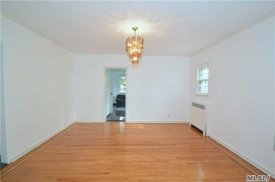 8623 188th St, Jamaica, NY 11423 -  $1,085,000 home for sale, house images, photos and pics gallery