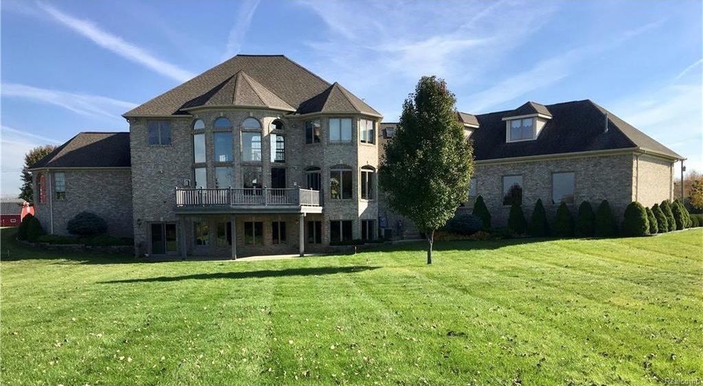 9855 Wall Gene Rd, South Lyon, MI 48178 -  $1,100,000 home for sale, house images, photos and pics gallery