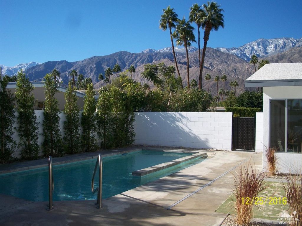 1070 S Calle Marcus, Palm Springs, CA 92264 -  $979,000 home for sale, house images, photos and pics gallery