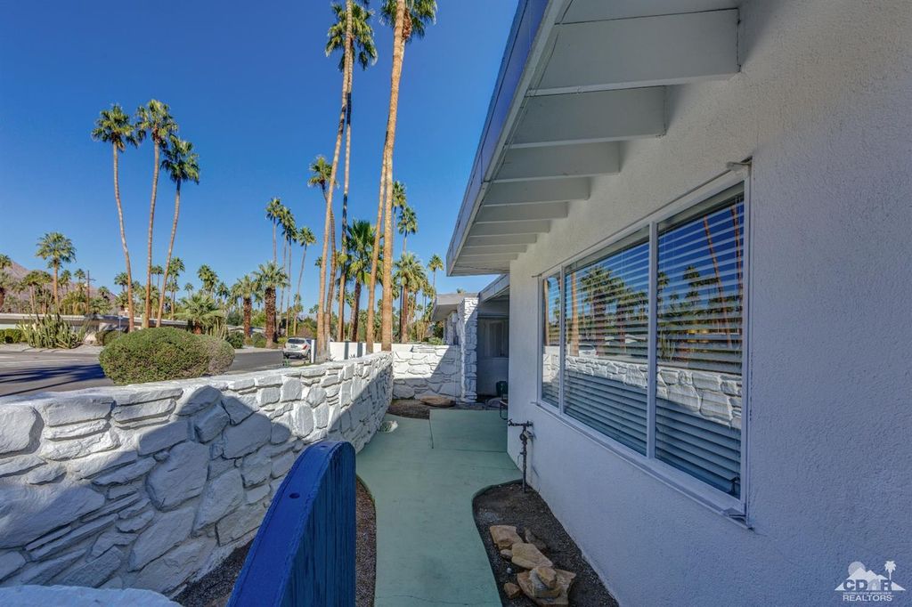 1632 S Sagebrush Rd, Palm Springs, CA 92264 -  $1,025,000 home for sale, house images, photos and pics gallery