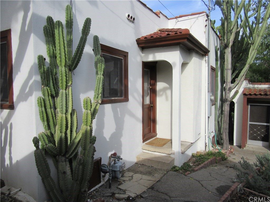 2072 Mound St, Los Angeles, CA 90068 -  $1,039,000 home for sale, house images, photos and pics gallery