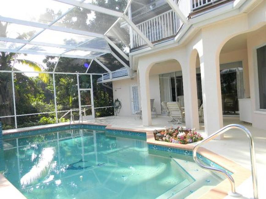 260 Hideaway Cir S, Marco Island, FL 34145 -  $1,150,000 home for sale, house images, photos and pics gallery
