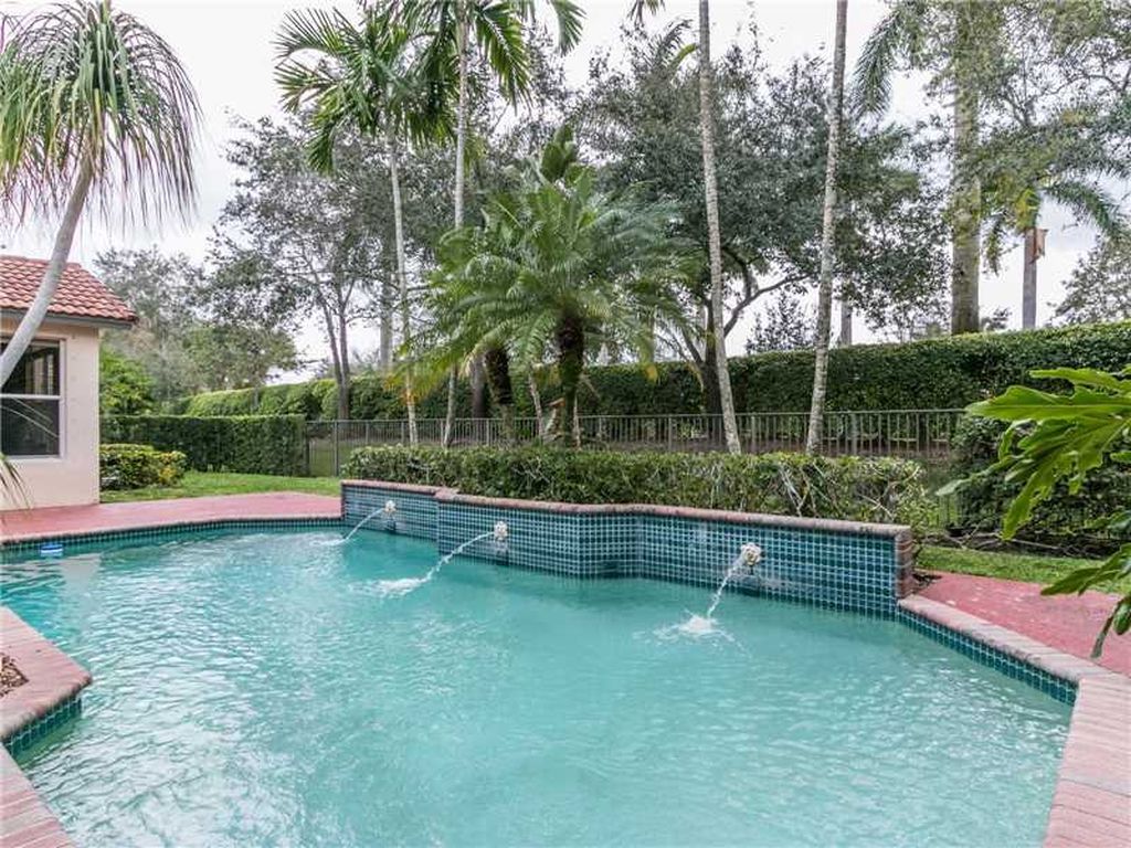 363 Mallard Rd, Weston, FL 33327 -  $925,000 home for sale, house images, photos and pics gallery