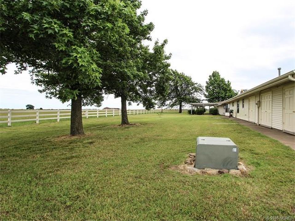 390 Nowata Rt 1 Rd, Nowata, OK 74048 -  $1,100,000 home for sale, house images, photos and pics gallery