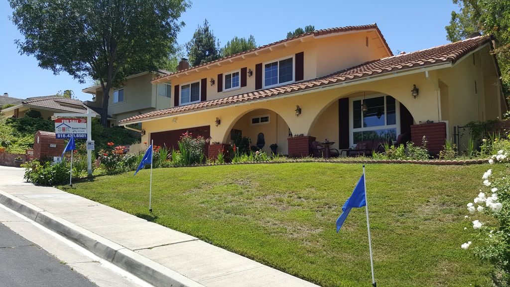 4721 Monarca Dr, Tarzana, CA 91356 -  $1,129,000 home for sale, house images, photos and pics gallery