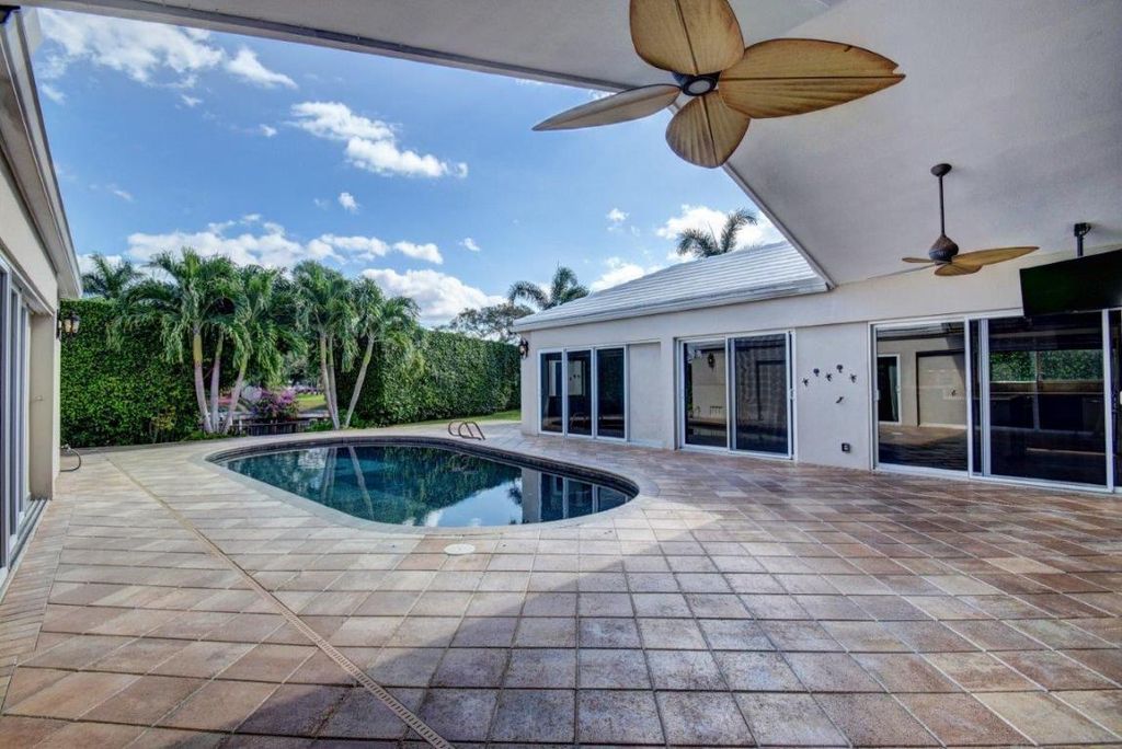 998 Cypress Way, Boca Raton, FL 33486 -  $1,050,000 home for sale, house images, photos and pics gallery