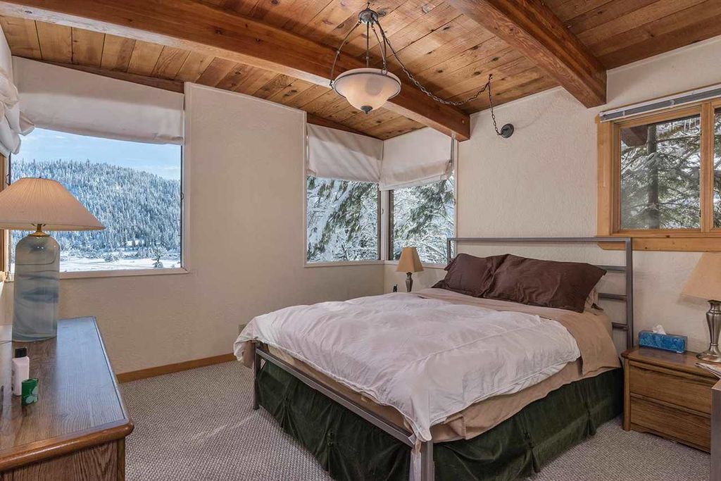 1024 Lanny Ln, Olympic Valley, CA 96146 -  $1,195,000 home for sale, house images, photos and pics gallery