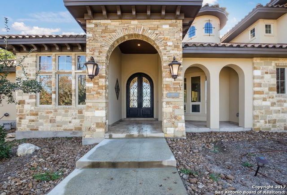117 Peach Spgs, Boerne, TX 78006 -  $1,099,000 home for sale, house images, photos and pics gallery