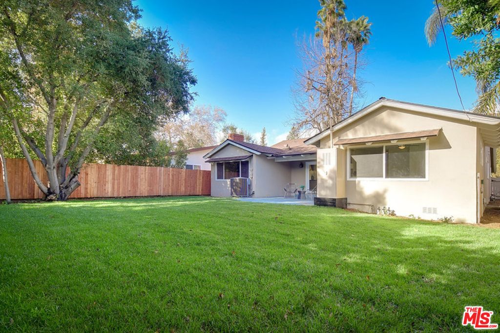 12222 Hartsook St, North Hollywood, CA 91607 -  $1,150,000 home for sale, house images, photos and pics gallery