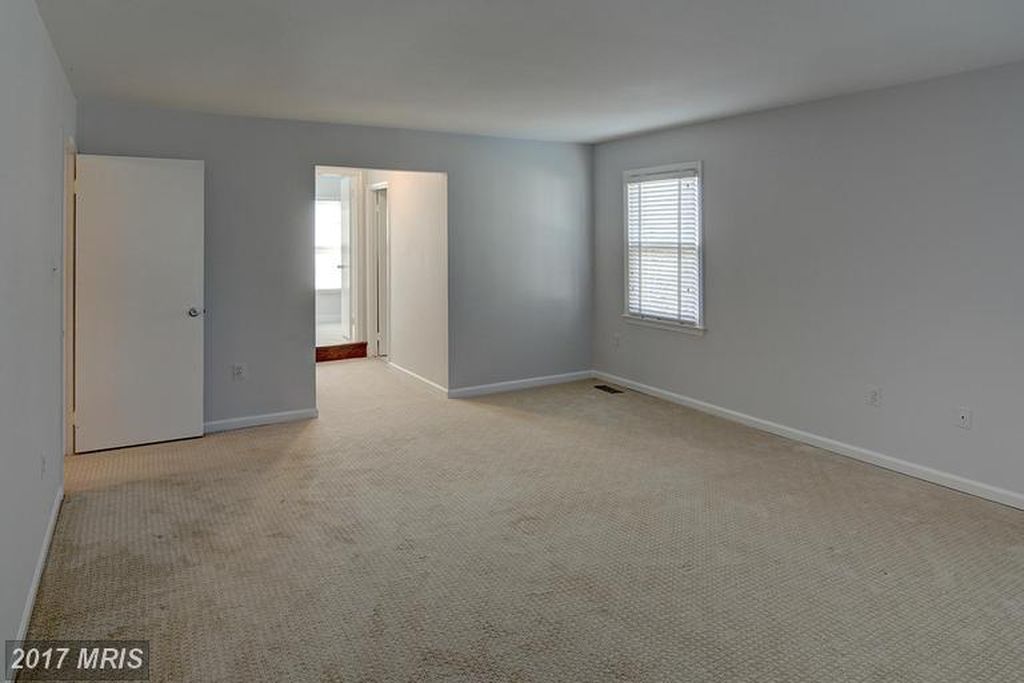 1302 1302 Brookdale Ter, Vienna, VA 22182 -  $1,125,000 home for sale, house images, photos and pics gallery