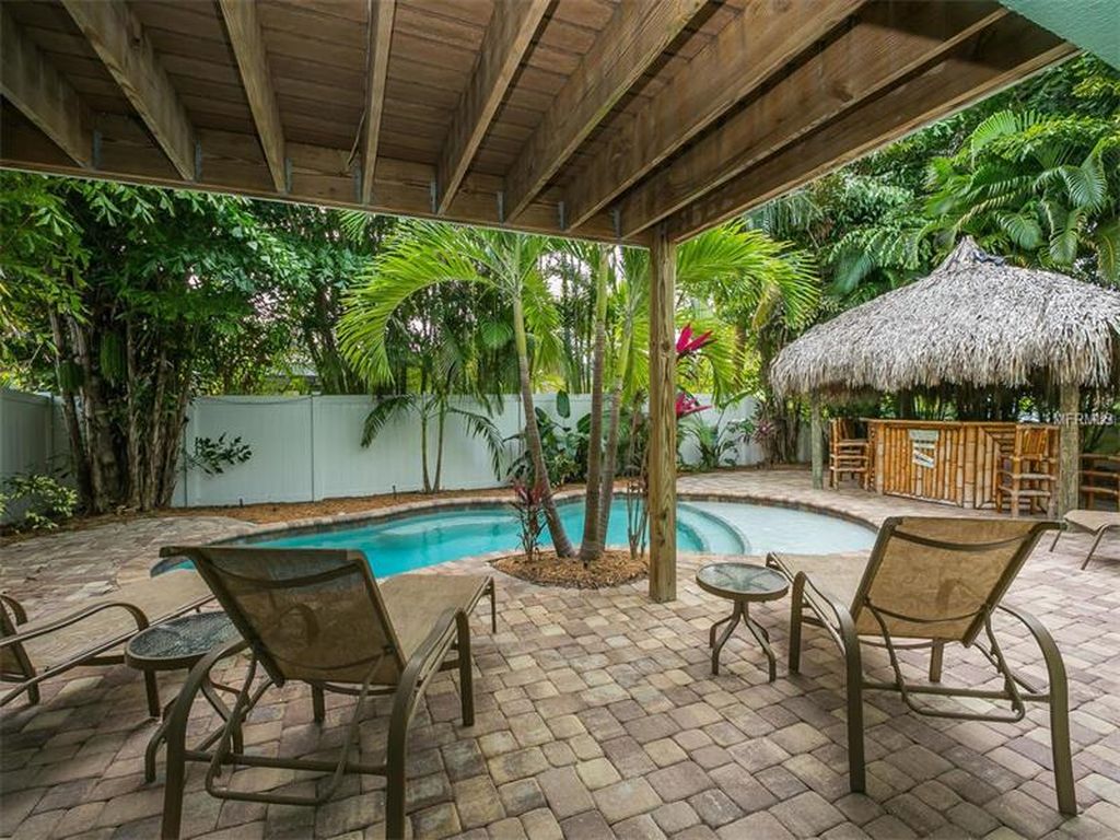 141 50th St, Holmes Beach, FL 34217 -  $1,100,000 home for sale, house images, photos and pics gallery