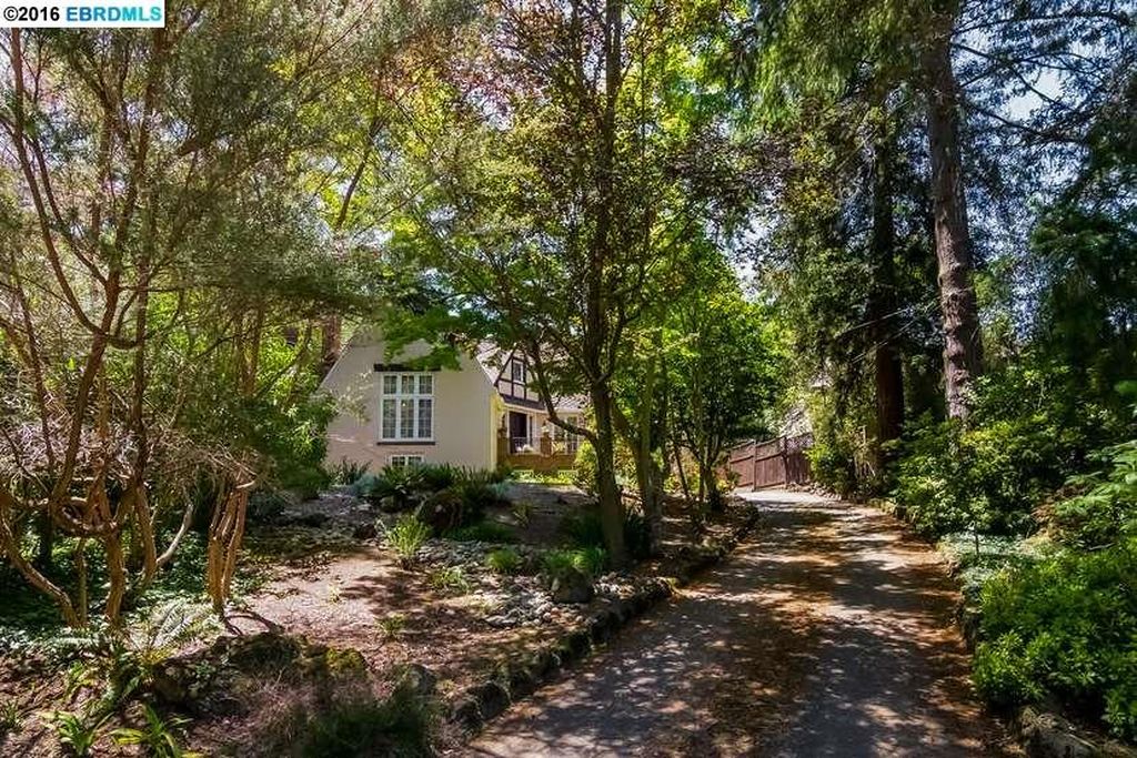 1597 Fernwood Dr, Oakland, CA 94611 -  $1,100,000 home for sale, house images, photos and pics gallery
