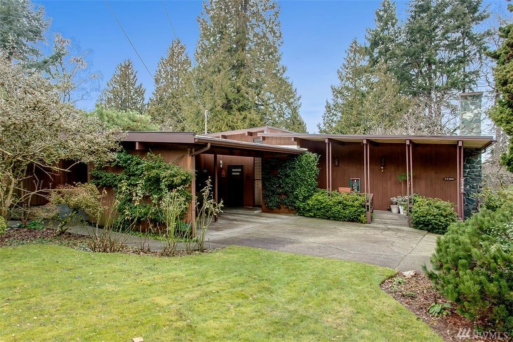 2745 73rd Ave SE, Mercer Island, WA 98040 -  $1,099,000 home for sale, house images, photos and pics gallery