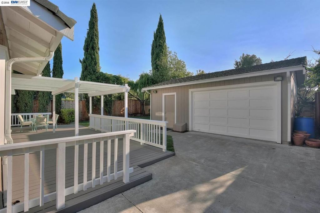 37819 Tacchella Way, Fremont, CA 94536 -  $1,100,000 home for sale, house images, photos and pics gallery