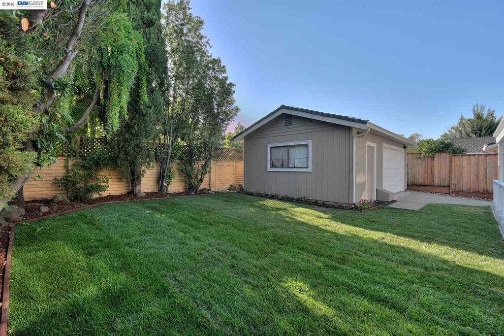 37819 Tacchella Way, Fremont, CA 94536 -  $1,100,000 home for sale, house images, photos and pics gallery