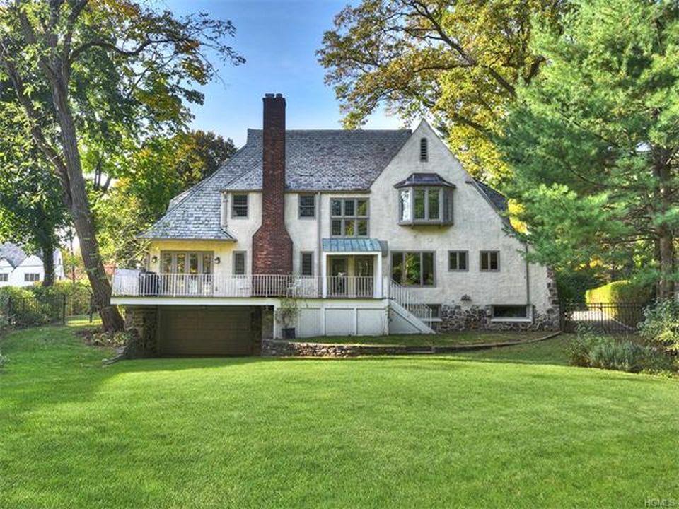 55 Lyncroft Rd, New Rochelle, NY 10804 -  $1,150,000 home for sale, house images, photos and pics gallery