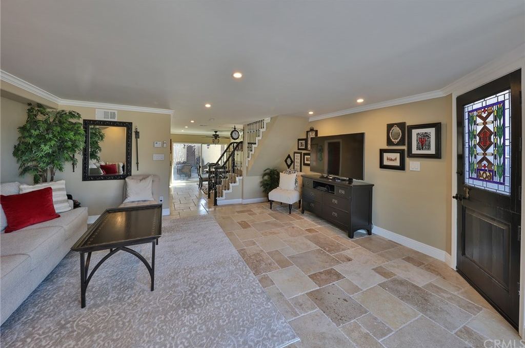 604 18th St, Huntington Beach, CA 92648 -  $1,149,000 home for sale, house images, photos and pics gallery