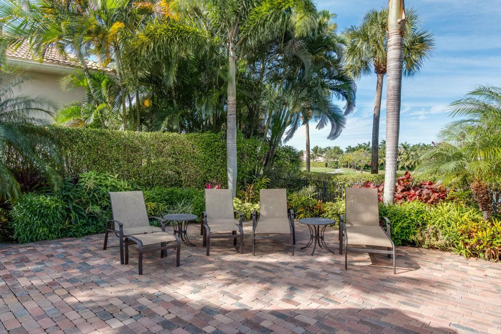 7613 Hawks Landing Dr, West Palm Beach, FL 33412 -  $1,095,000 home for sale, house images, photos and pics gallery