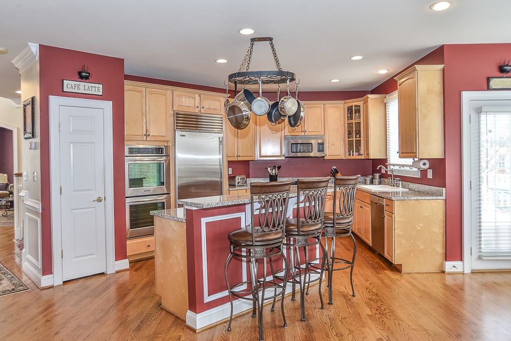 8291 Elm Shade Ct, Vienna, VA 22182 -  $1,199,000 home for sale, house images, photos and pics gallery