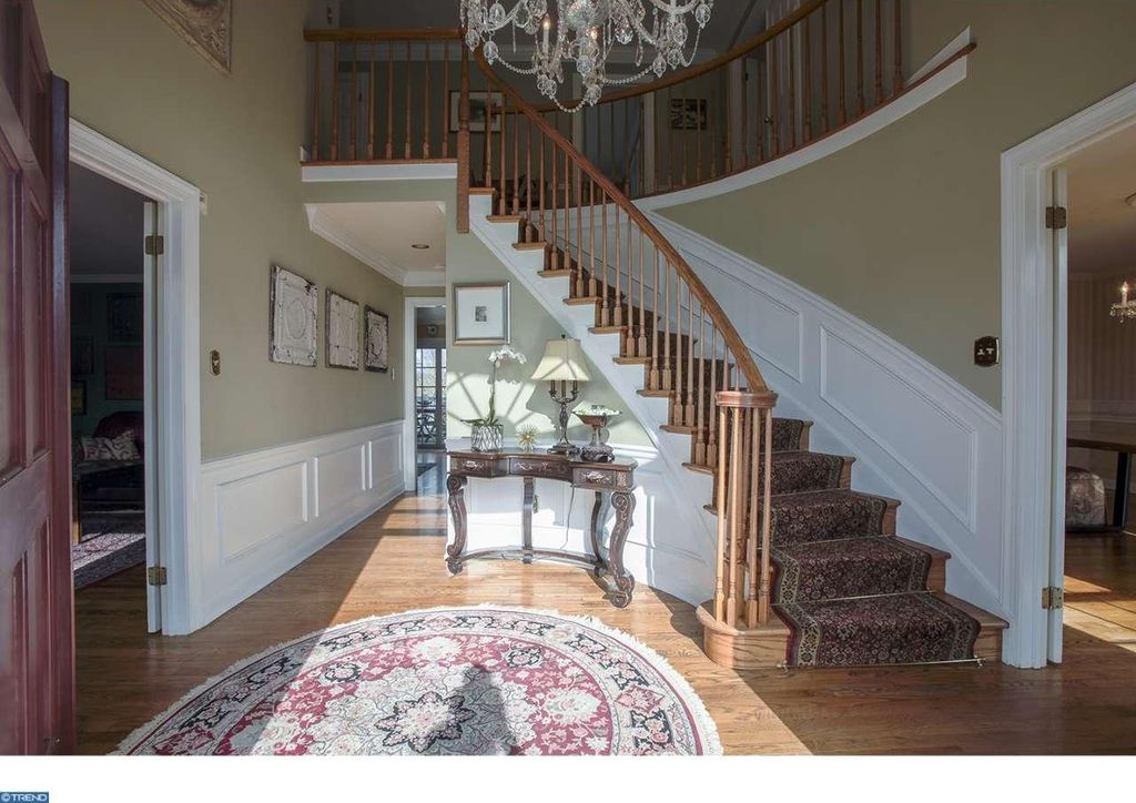 10 Spring Oak Dr, Newtown, PA 18940 -  $1,095,000 home for sale, house images, photos and pics gallery