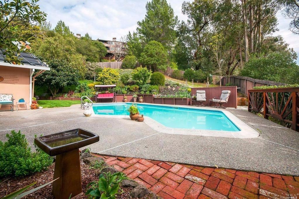 63 El Pavo Real Cir, San Rafael, CA 94903 -  $1,195,000 home for sale, house images, photos and pics gallery