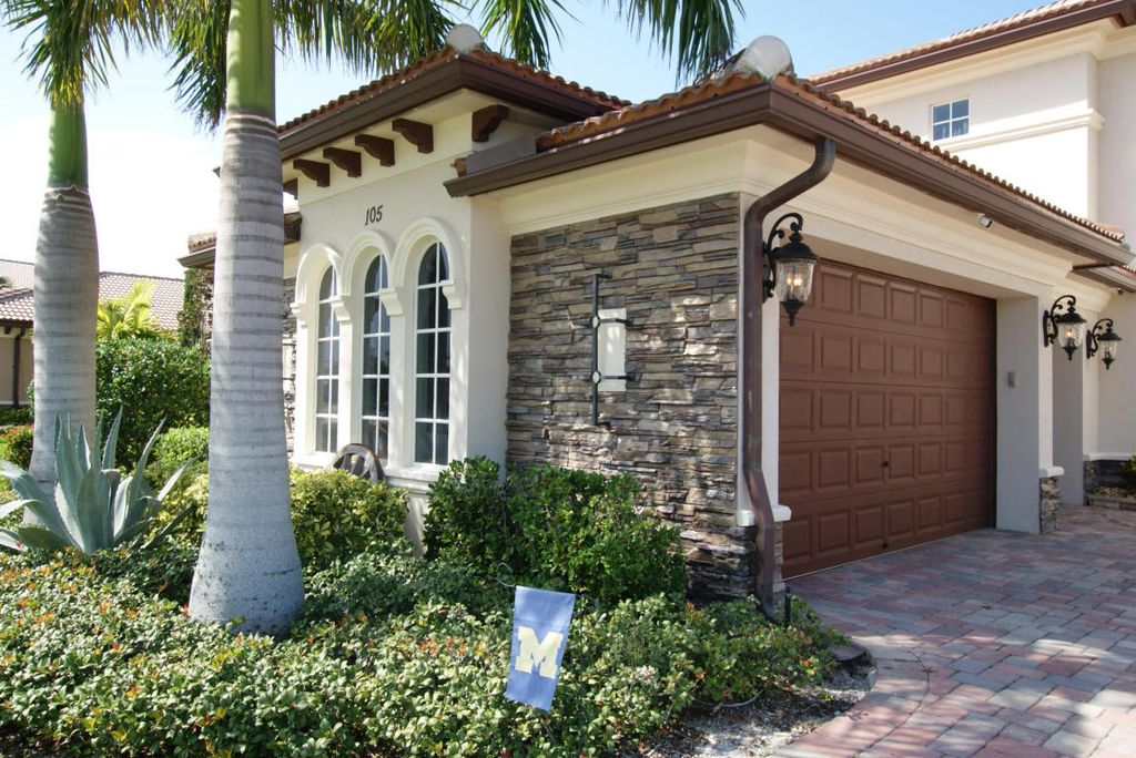 105 Casa Cir, Jupiter, FL 33458 -  $1,125,000 home for sale, house images, photos and pics gallery